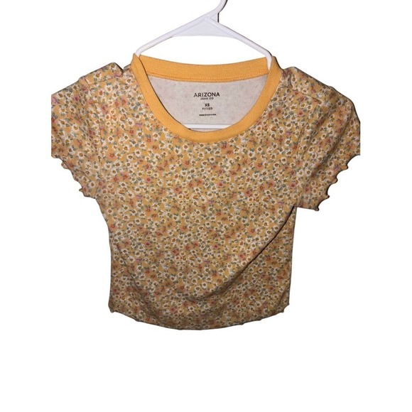 Arizona Jean Co Tops - Arizona Jean Co Yellow Floral Baby tee Crop Top XS Fitted Lettuce Edge